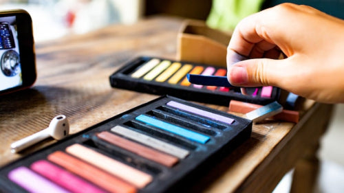 Bold Color Palettes Return to Makeup Collections