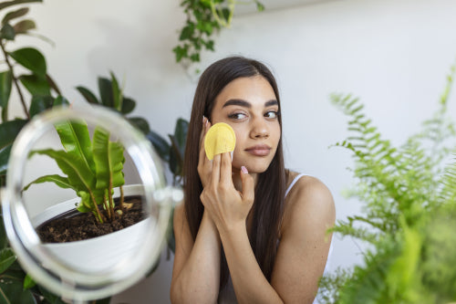 How Brands Balance Pigmentation With Natural Ingredient Lists