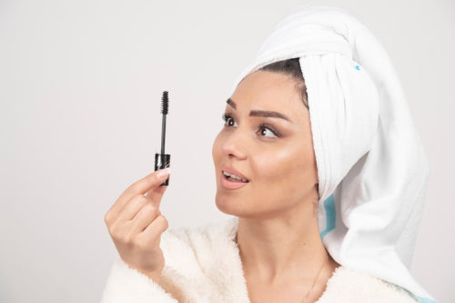 What to Look for in Clean Eyeliner and Mascara