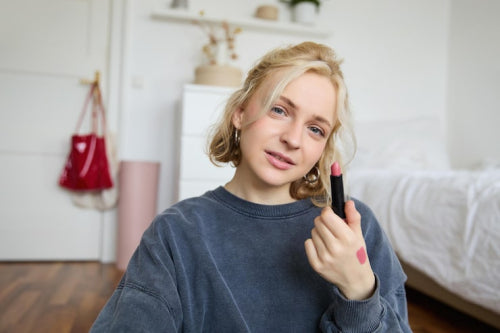 How Natural Makeup Supports Confident Everyday Wear