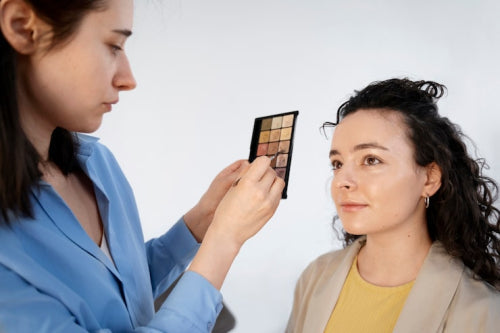 How to Choose Between Organic and Conventional Makeup