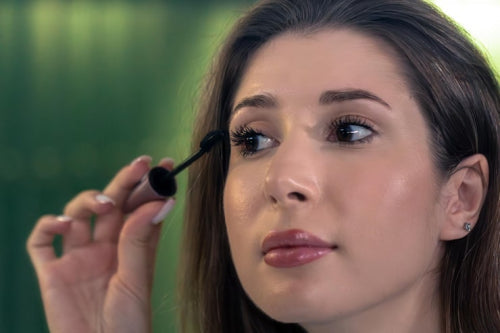 What Makes Organic Mascara Suitable for Sensitive Eyes