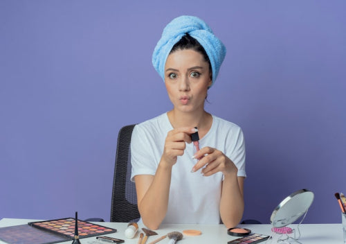 What Makes Makeup Suitable for Acne-Prone and Sensitive Skin