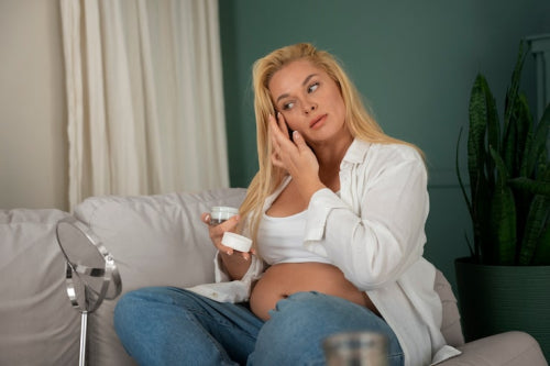 What Makes Makeup Truly Pregnancy-Safe, According to Experts