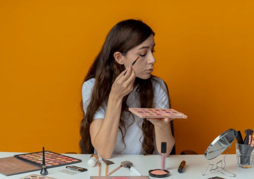 How to Choose Makeup for Acne-Prone and Sensitive Skin