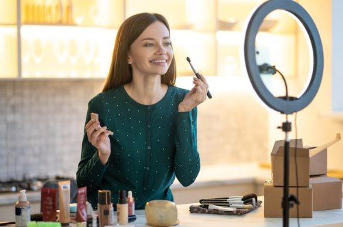 How Natural Beauty Trends Are Influencing Makeup Innovation