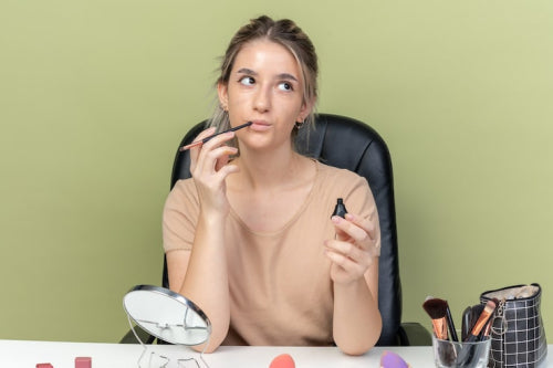 Why Long Lasting Natural Makeup Is Becoming Easier to Find