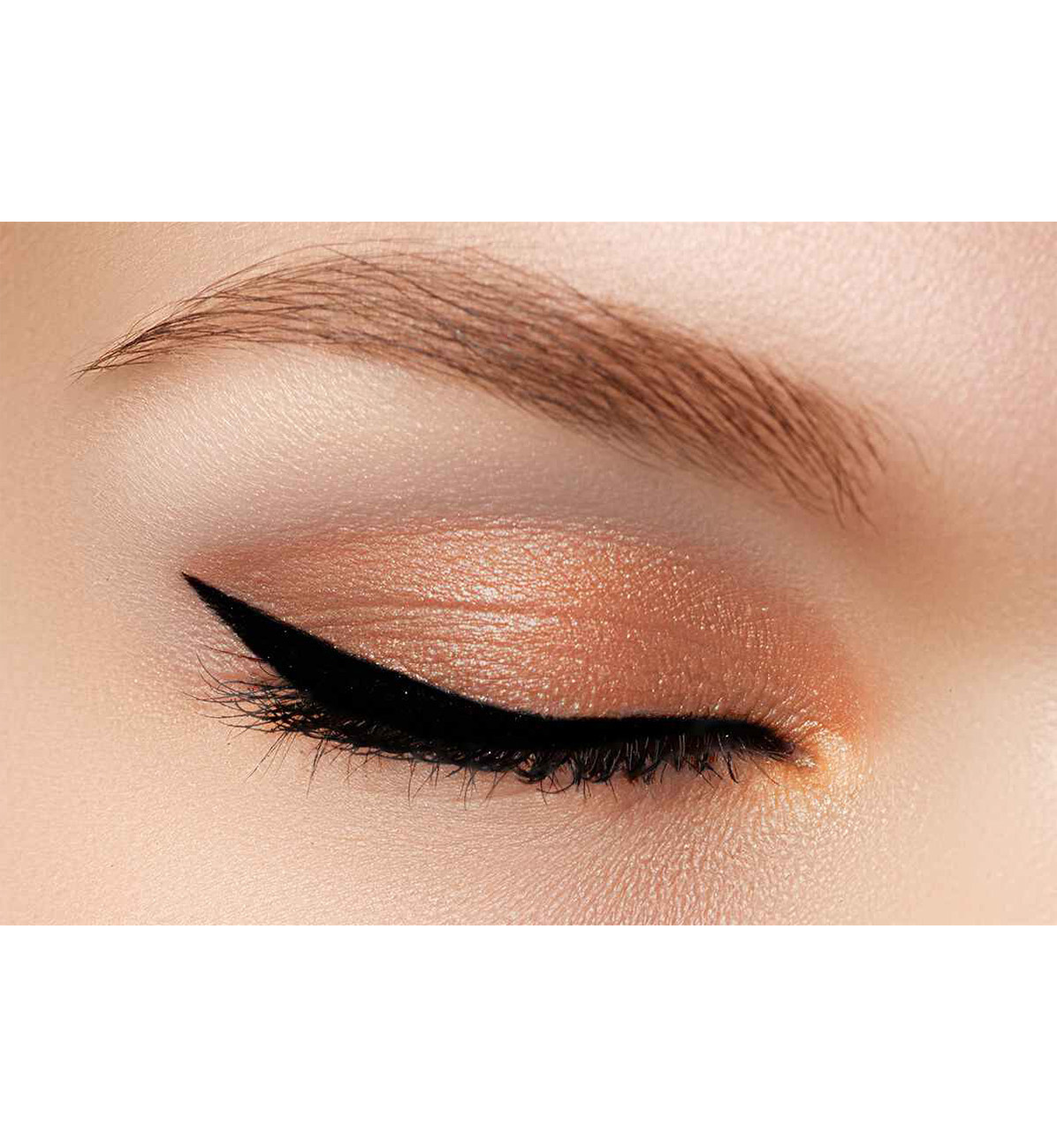 Illuminating Eyeshadow Refill Pan