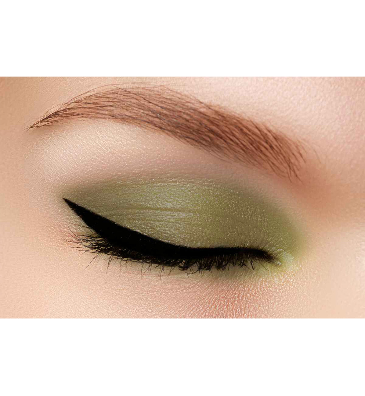 Illuminating Eyeshadow Refill Pan
