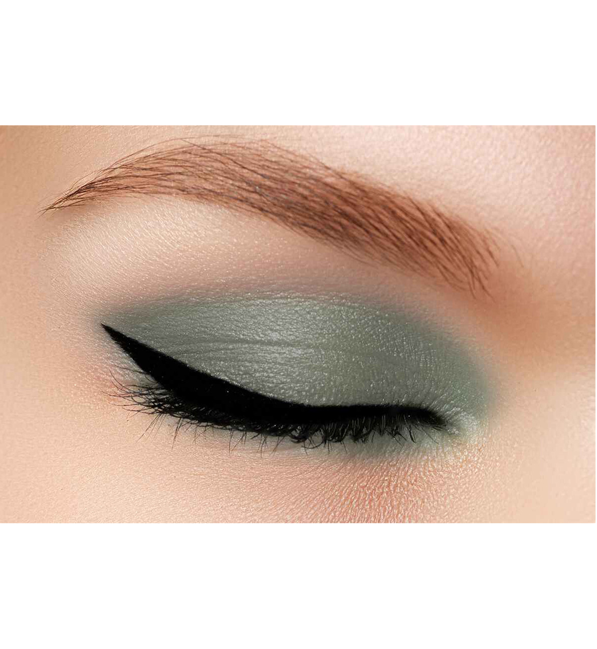 Illuminating Eyeshadow Refill Pan