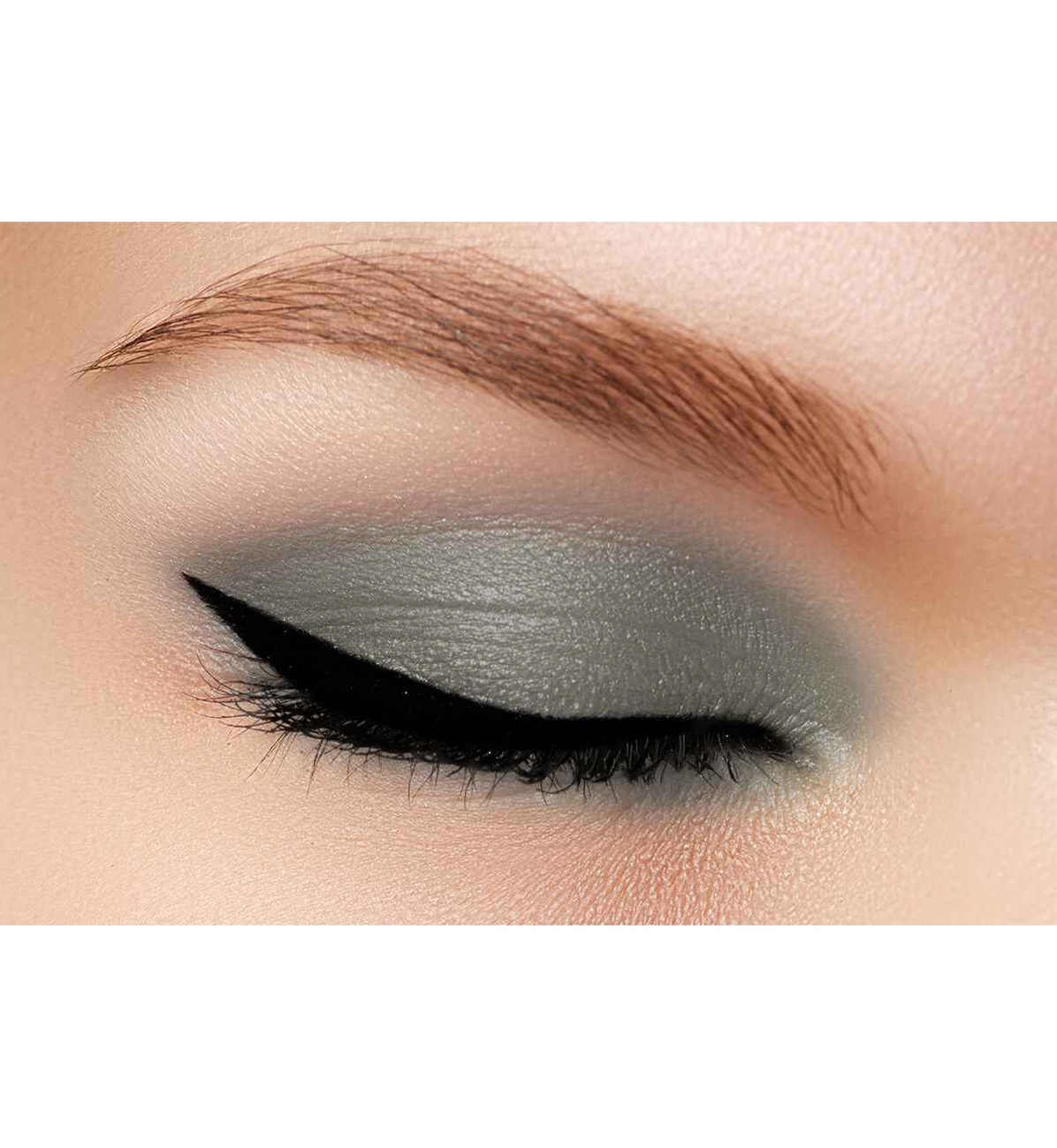 Illuminating Eyeshadow Refill Pan