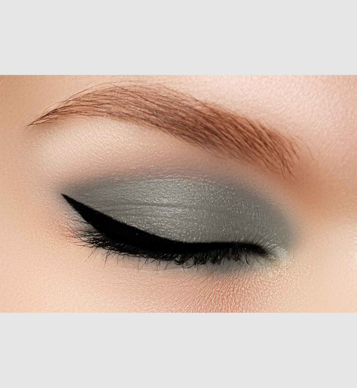 Illuminating Eyeshadow Refill Pan