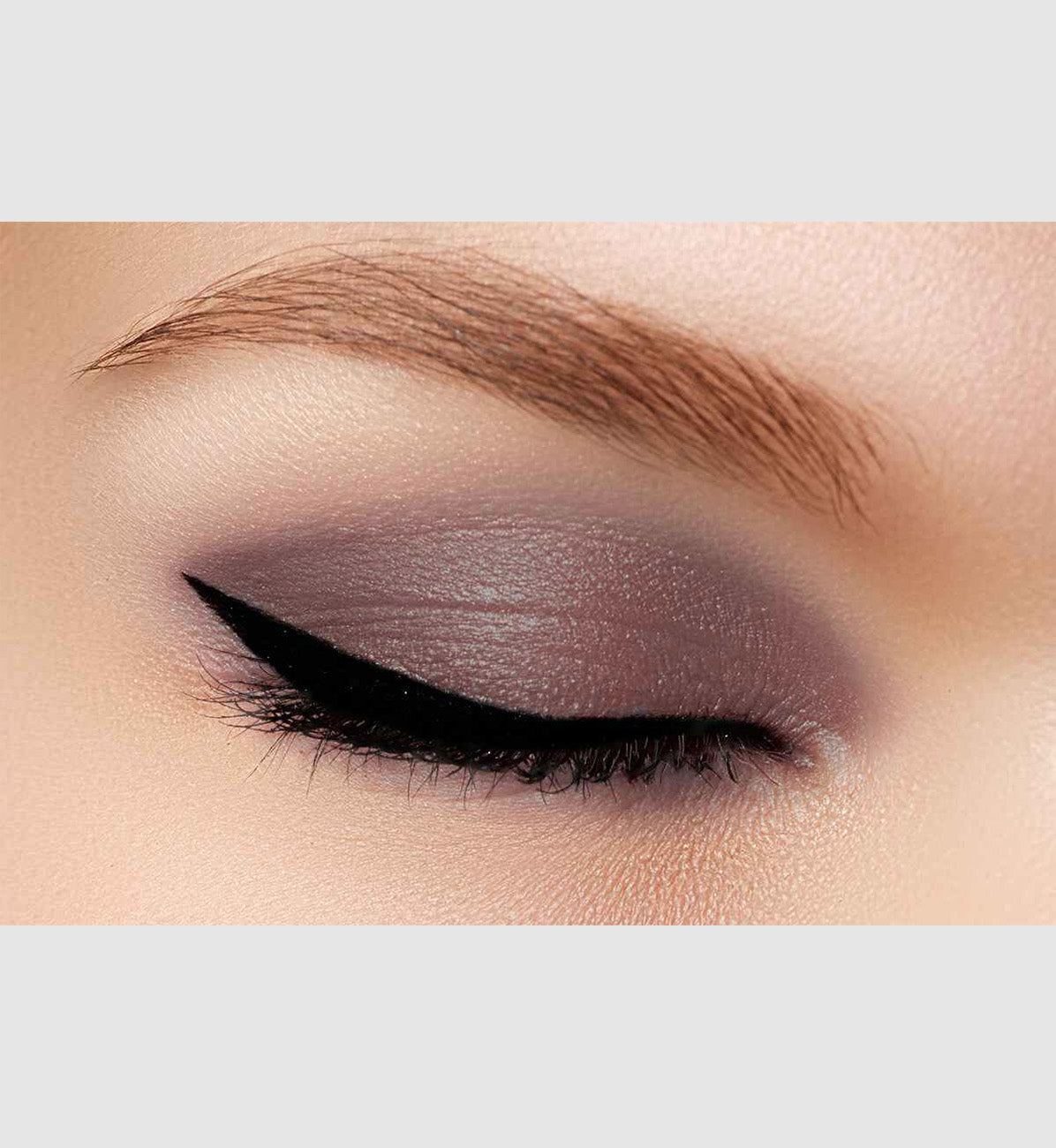 Illuminating Eyeshadow Refill Pan